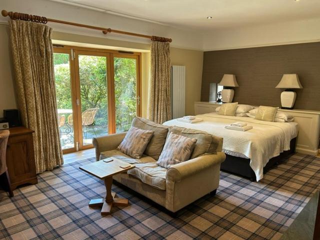 Yewfield Self Catering Apartments ホークスヘッド エクステリア 写真